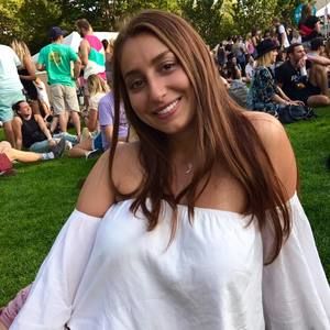 Meet your Posher, Leah